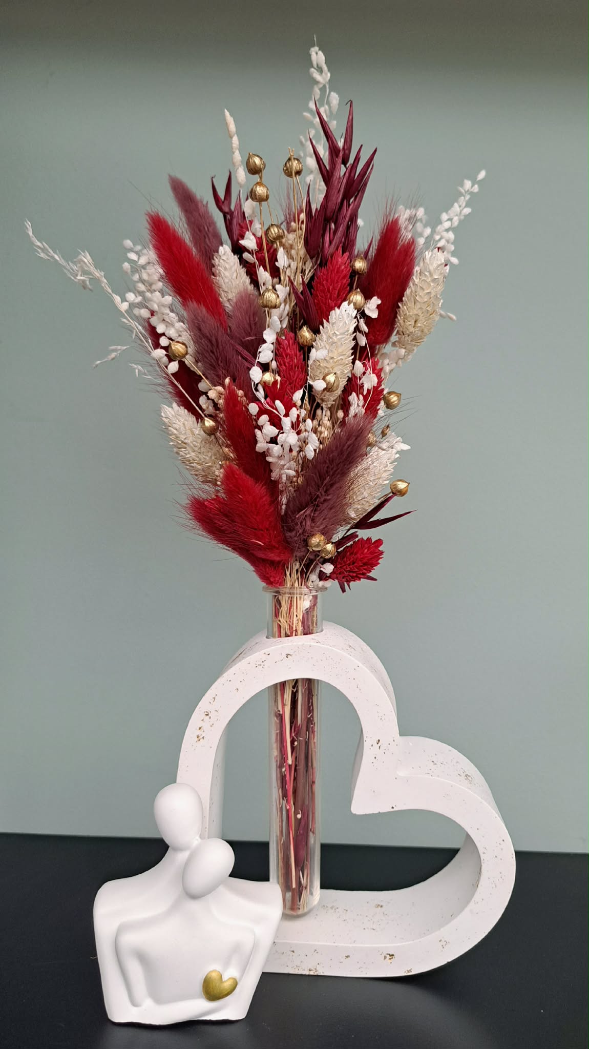 Hartenvaas met beeldje – gepersonaliseerd met droogbloemen