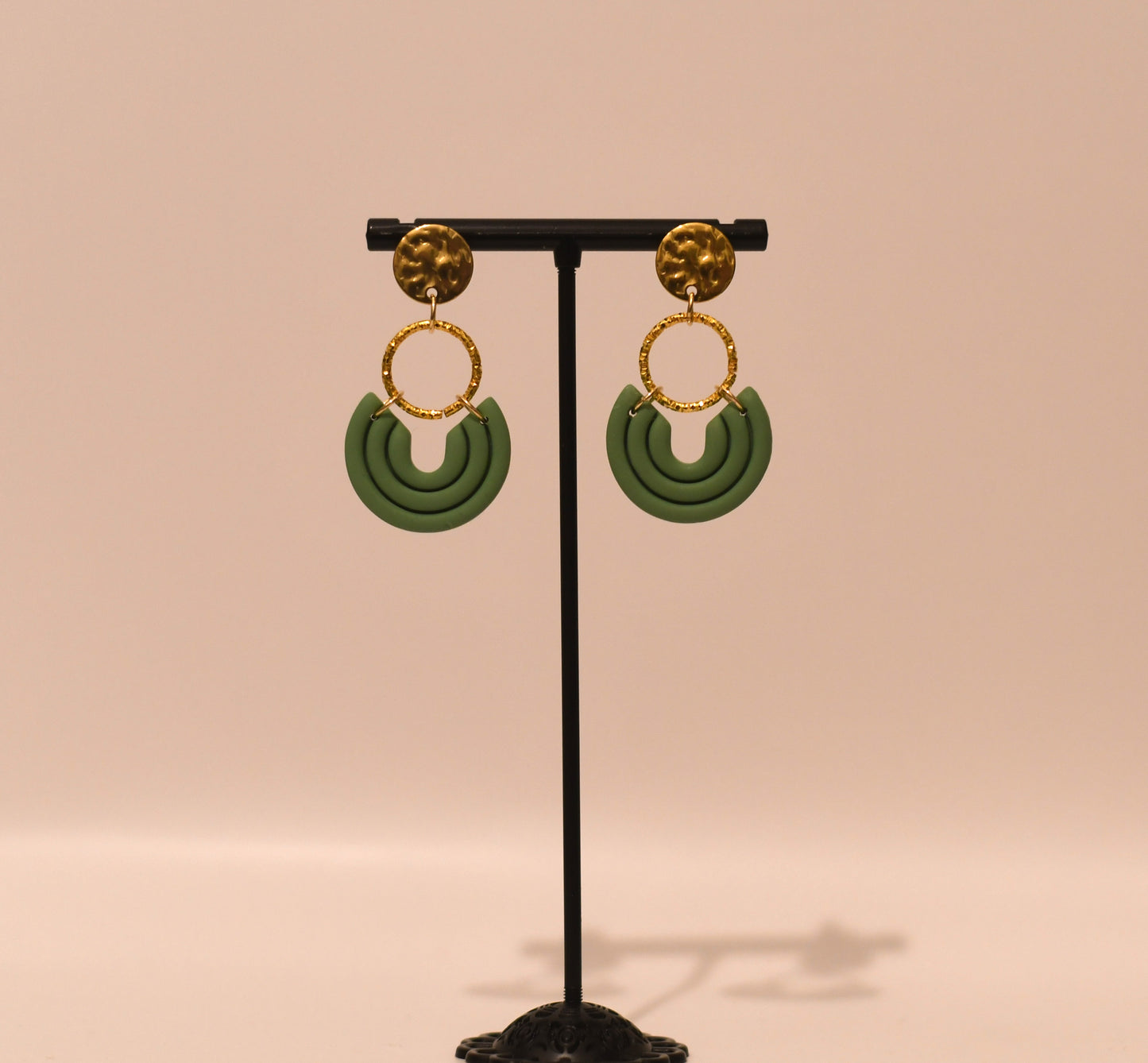 🌿 Rosa – Boho arc oorbellen in warme aardetint
