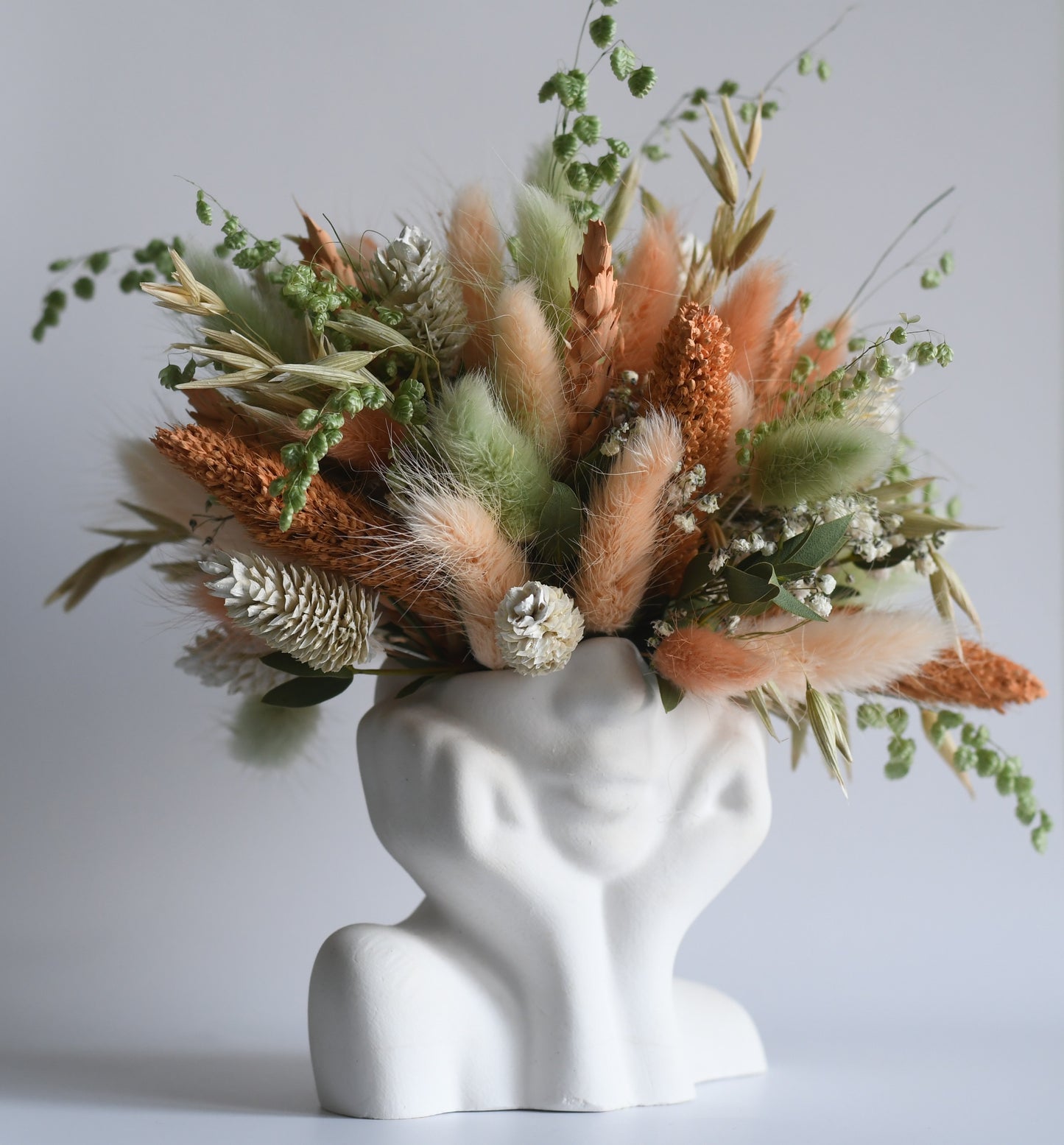 Novelle — dromend beeldje