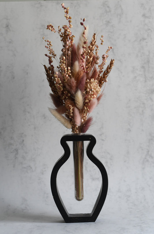 Novelle — organische vaas met droogbloemen (modern klassiek)