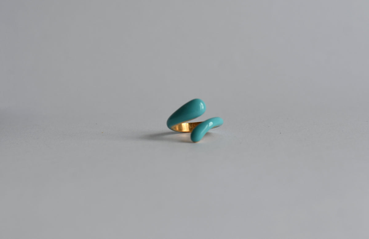 Turquoise asymmetrische verstelbare ring met emaille en PVD 18K verguld 304 RVS – Novabyevi