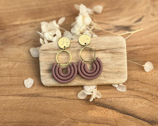 🌿 Rosa – Boho arc oorbellen in warme aardetint