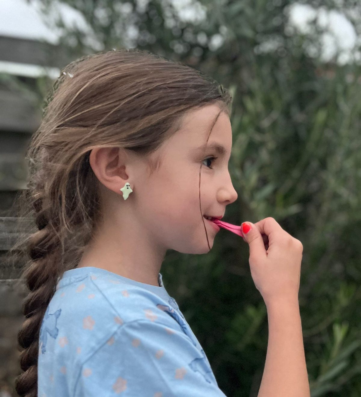 handgemaakte glow in the dark Halloween oorbellen – Nova by Evi