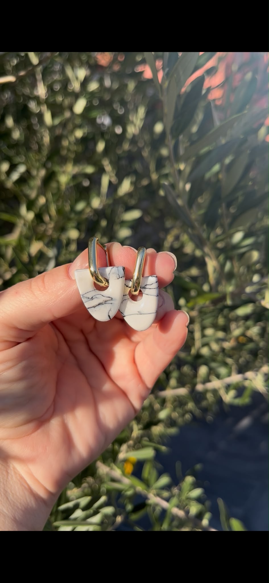 Marble – handgemaakte oorbelhangers | Pairfect